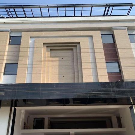 Capital O Abri Krishna Hotel Indore Exterior photo