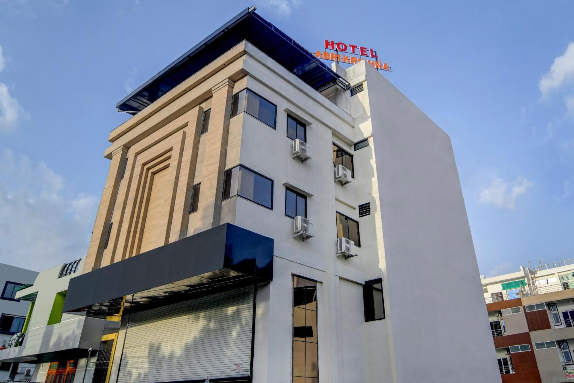 Capital O Abri Krishna Hotel Indore Exterior photo