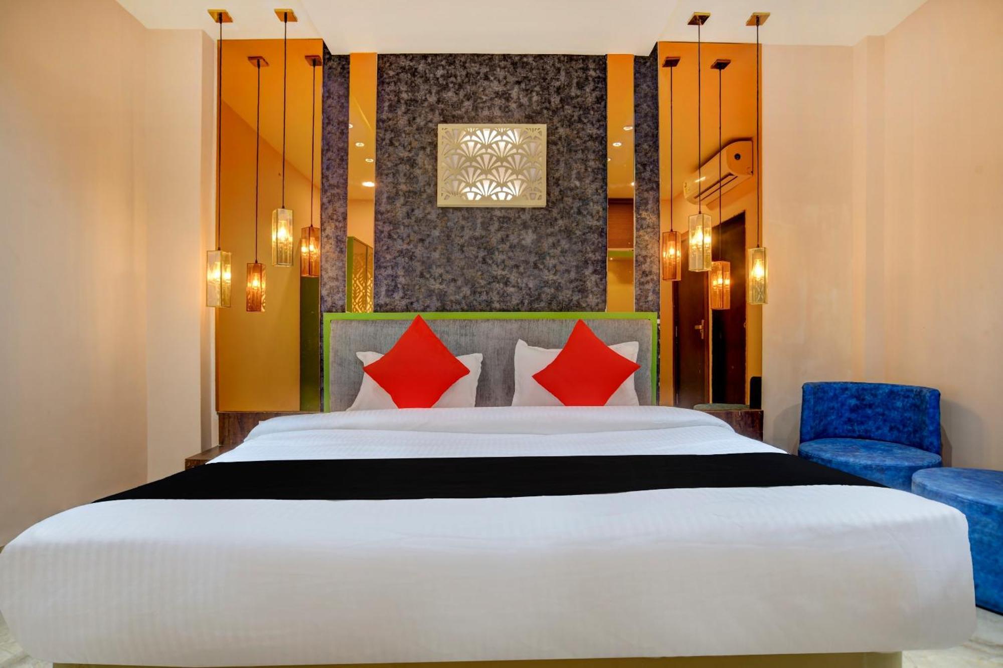 Capital O Abri Krishna Hotel Indore Exterior photo